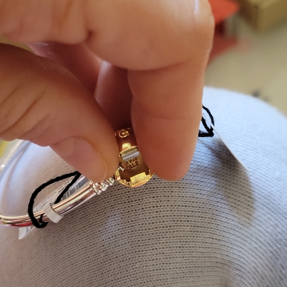 Pandora Moments Gold clasp Bracelet 6.7" - Picture 11 of 11